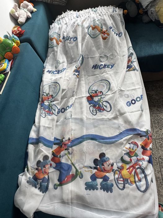 Perdea + draperii Mickey Mouse în stare foarte bună