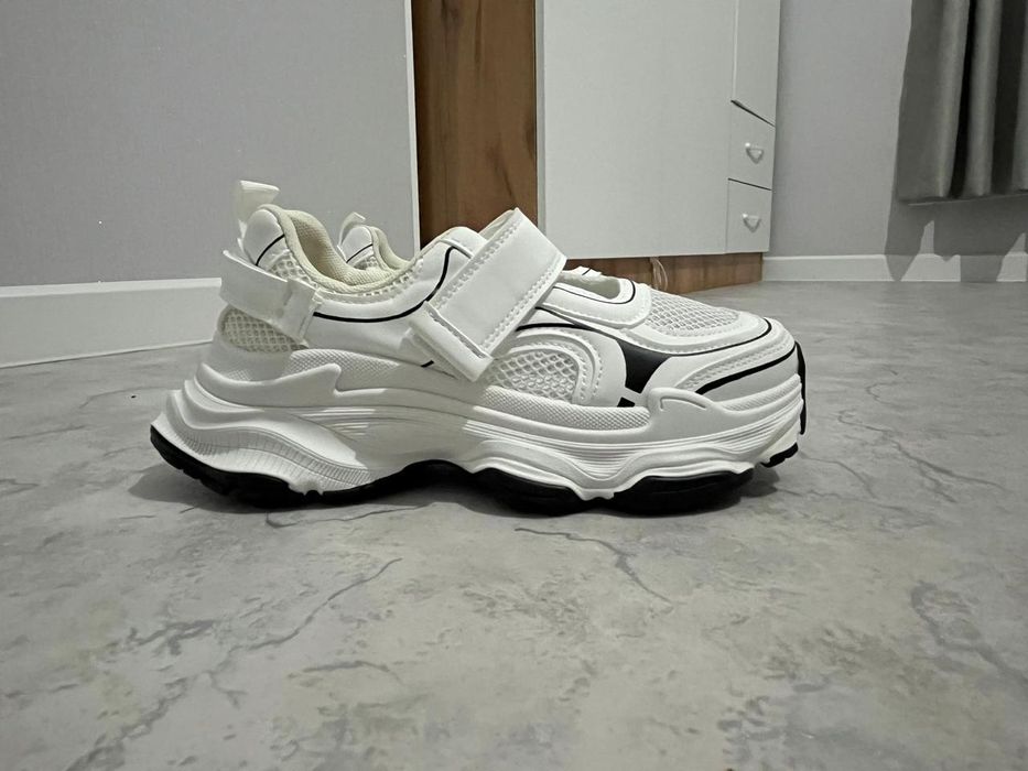 Продам Кросовки 39размер