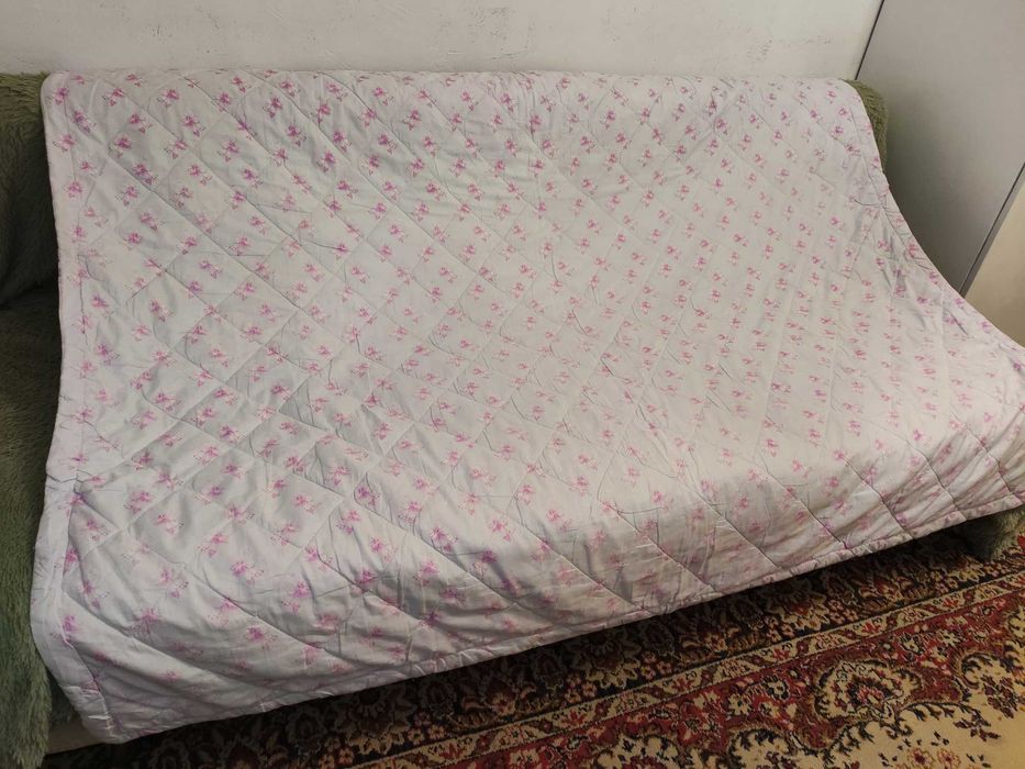 Одеяло покрывало полуторка, станция метро Москва