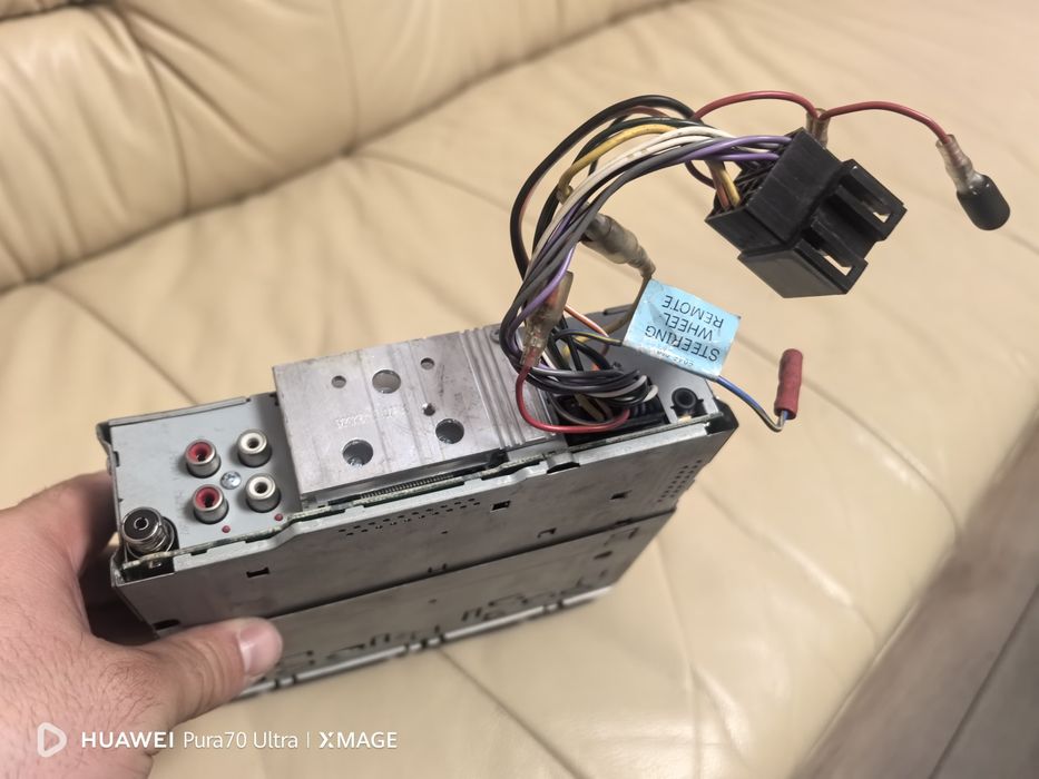 JVC KD-R871BT СД за кола