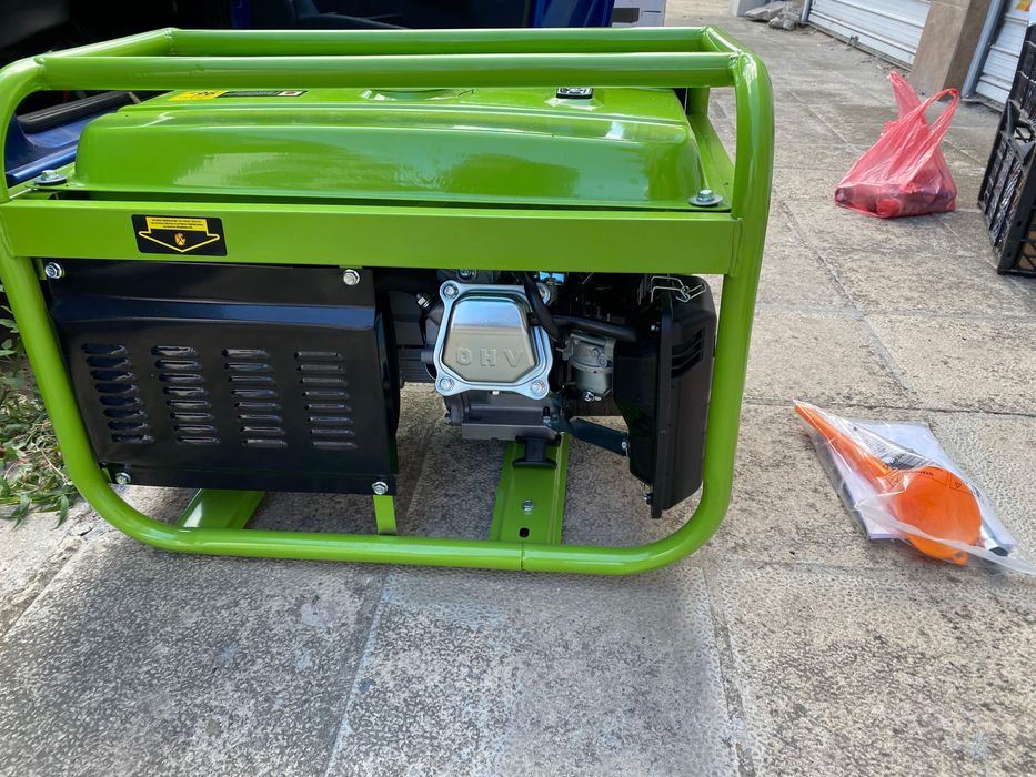 Нов Ел. Генератор FIELDMAN 2100 W в гаранция