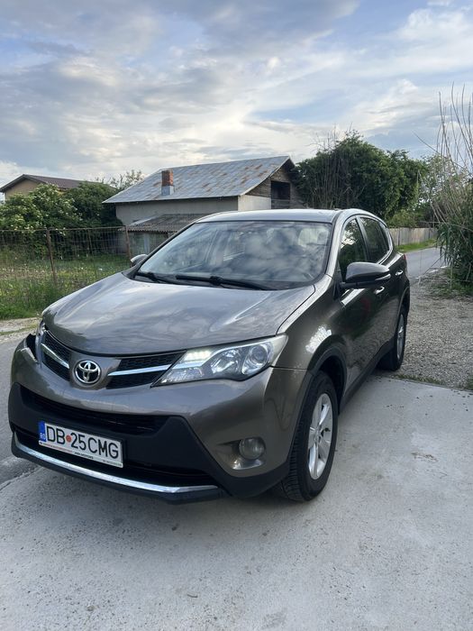 Toyota Rav 4 2.0i AWD usor avariat