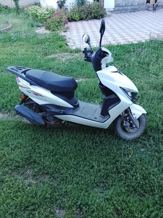 Продам мопед М8,