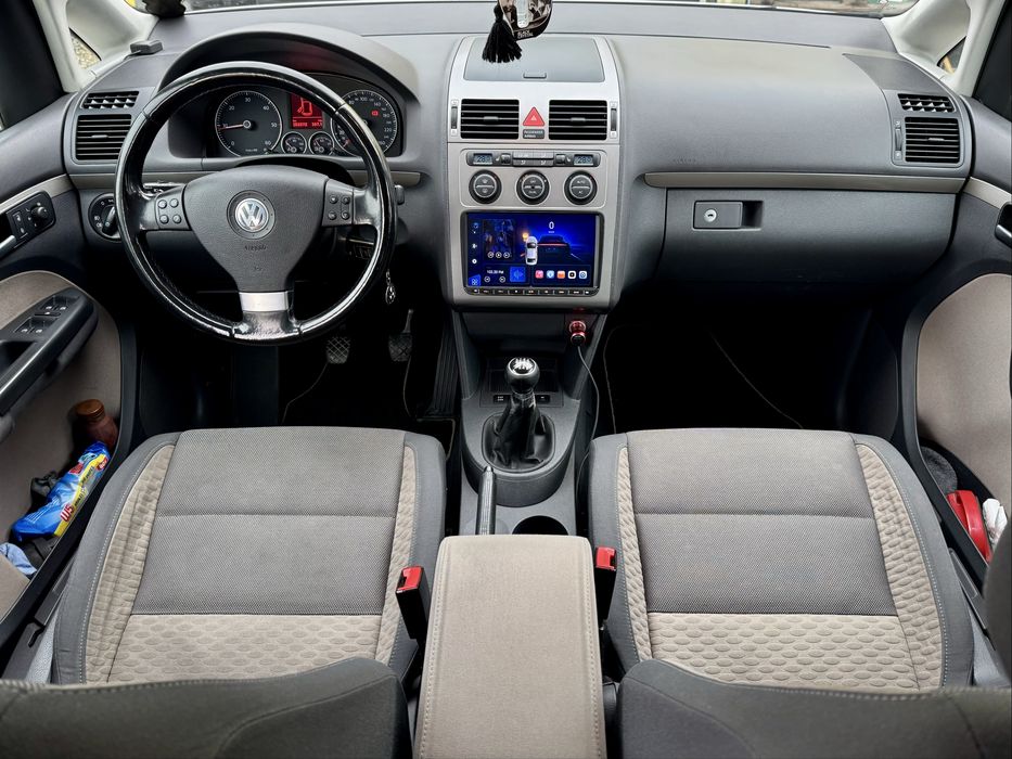 VW Touran Cross / 2.0 TDI / 170 CP / An 2009
