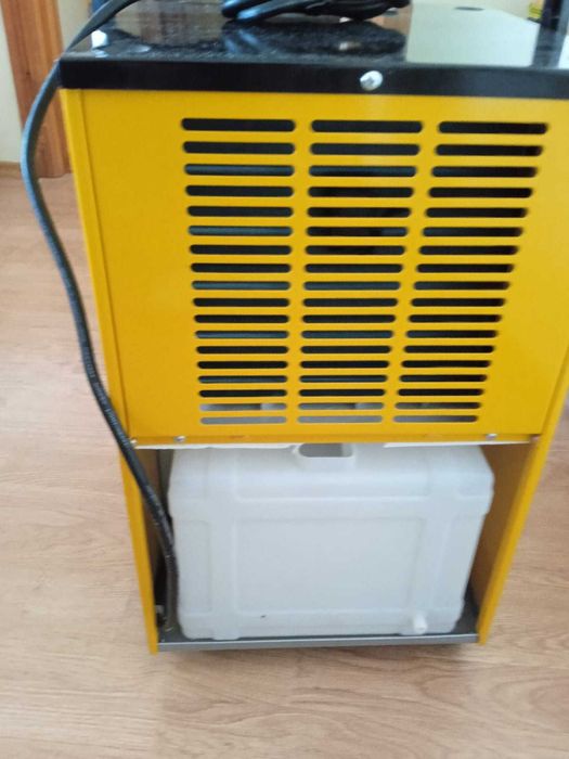 Dezumidificator profesional,Master ,acopera 200 mp , 42 db silentios.