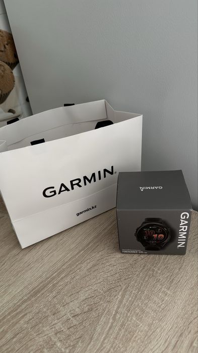 смарт-часы Garmin Forerunner 570 (47mm)