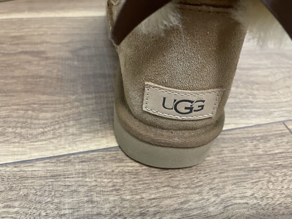 Vând cizme UGG, mărimea 37