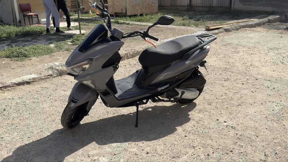 Макси мопед сатылады