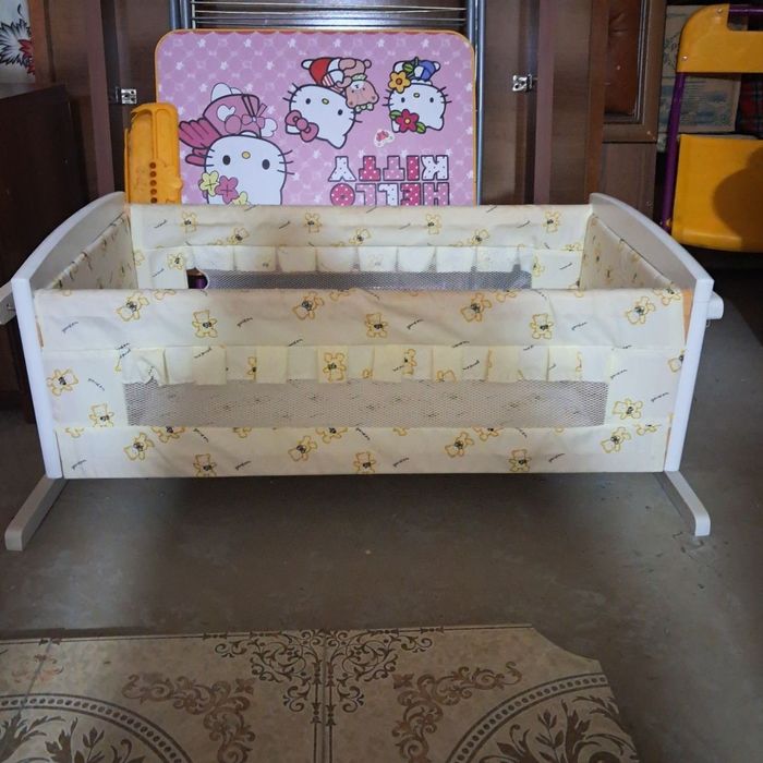 Кишкентай балларга кровать сатылады