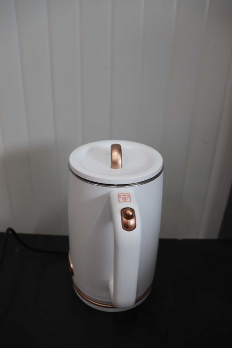 OLEGA Електрическа кана за вряща вода, 1500W 1,8L ПРОМОЦИЯ!