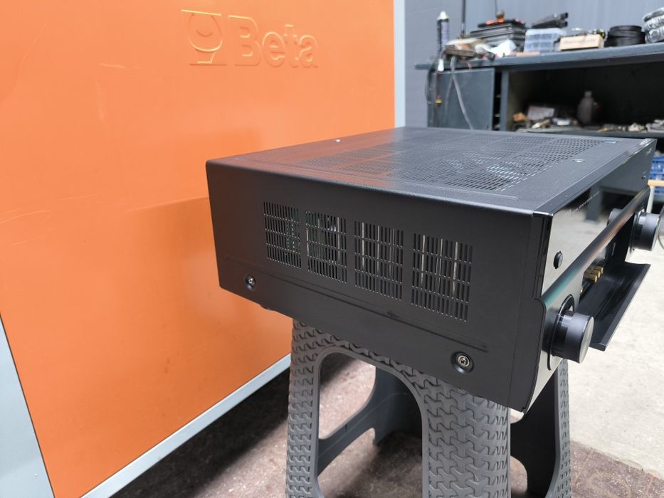 Yamaha rx -v 1073  7.2 channel