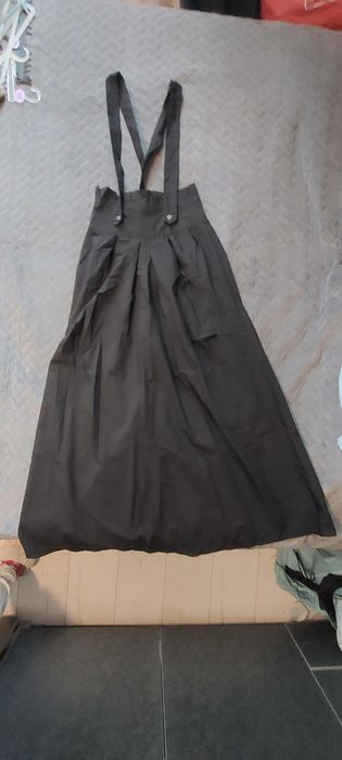 Дълга пола с висока талия