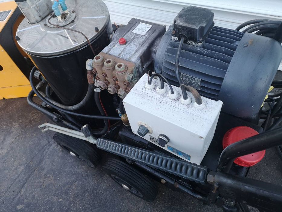 Пароструйка  CLENA/InterPomp 200 bar15l/min 380V Керамика Бута