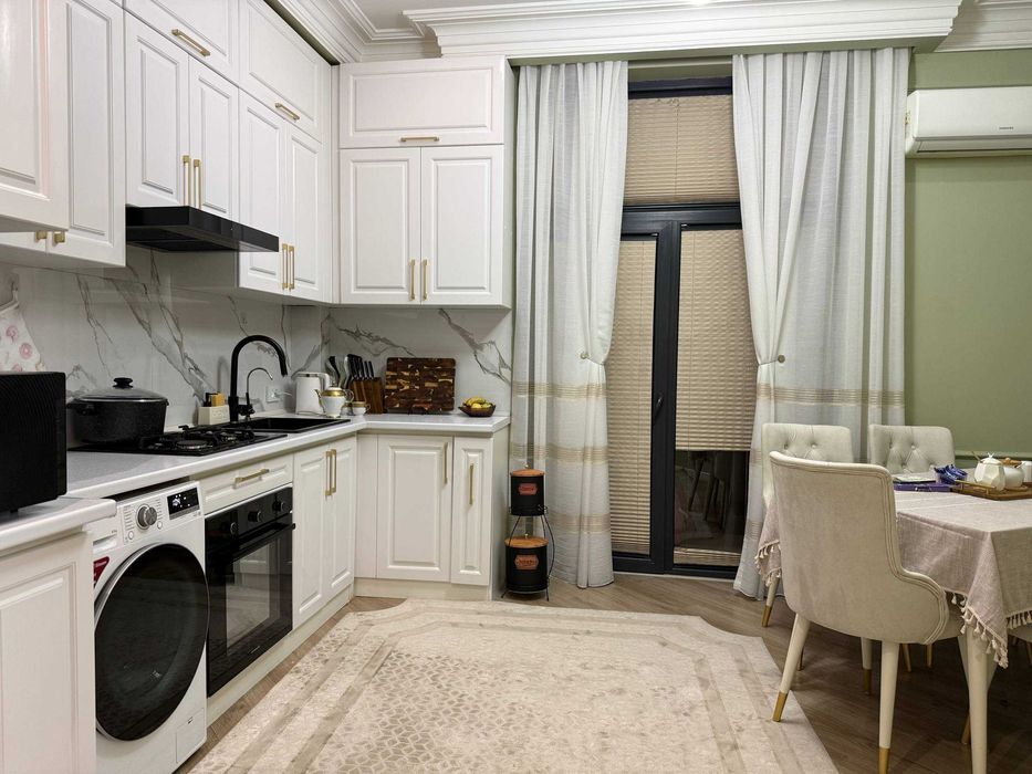 3 комнатная квартира 102 м2 в Яккасарайском районе. ЖК Solaris (ИТ)