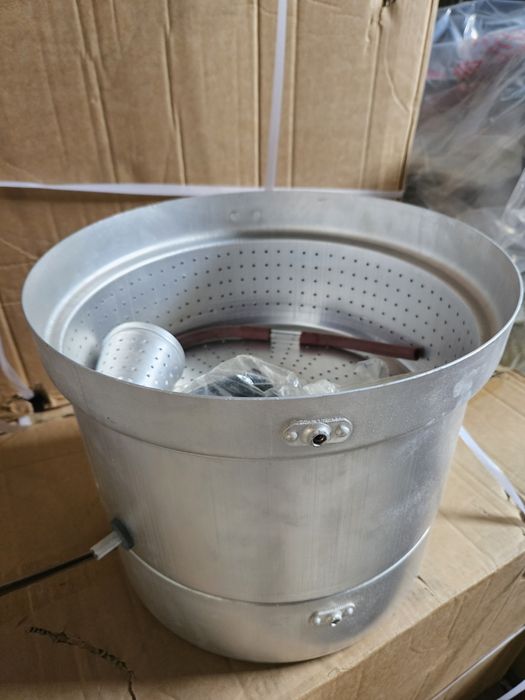 Нова алуминиева соковарка Диаметър-35см Височина-30см Нова алуминиева соковарка Диаметър-35см Височина-30см
