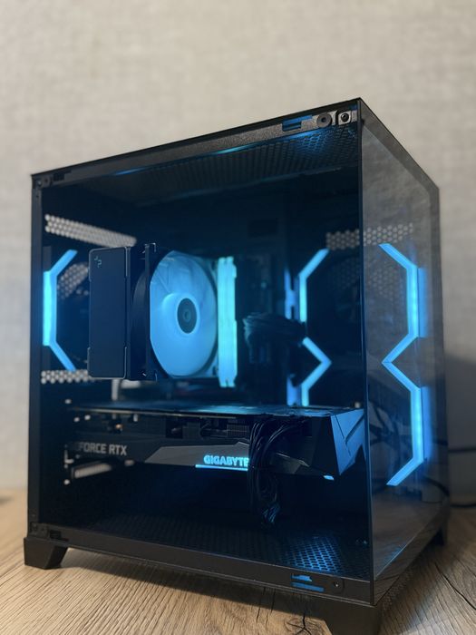 Продаже игровой эстетичный компьютер