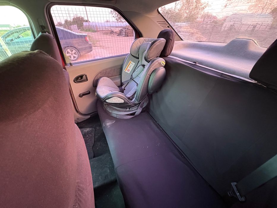Dacia Logan 2005 benzină