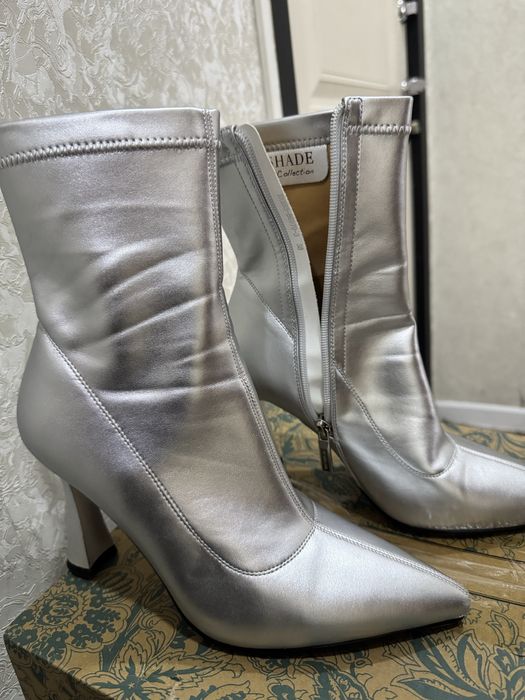 Полусапажки серебристые