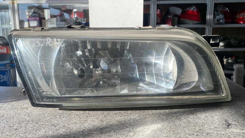 Фары фара правая Nissan Almera N15 95-00 год Оригинал Б.у из Японии