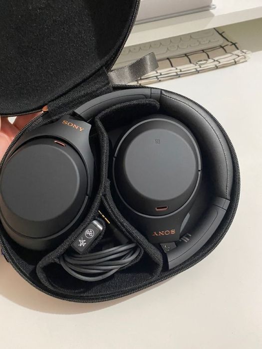 Наушники Sony WH-1000XM4