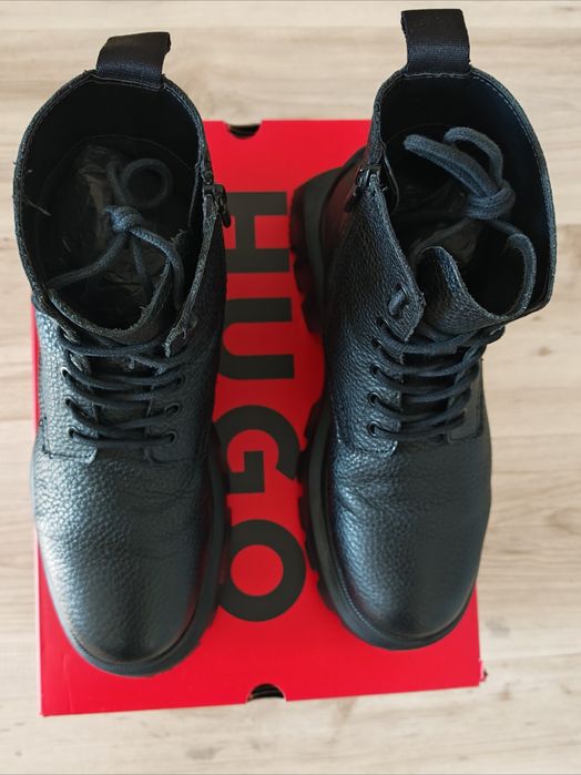 Hugo -мъжки боти