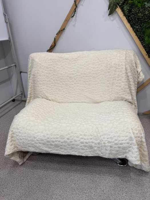 Продам диван.                           .