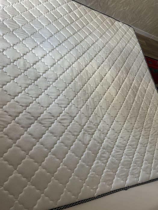 Продам кровать двухспалка большая