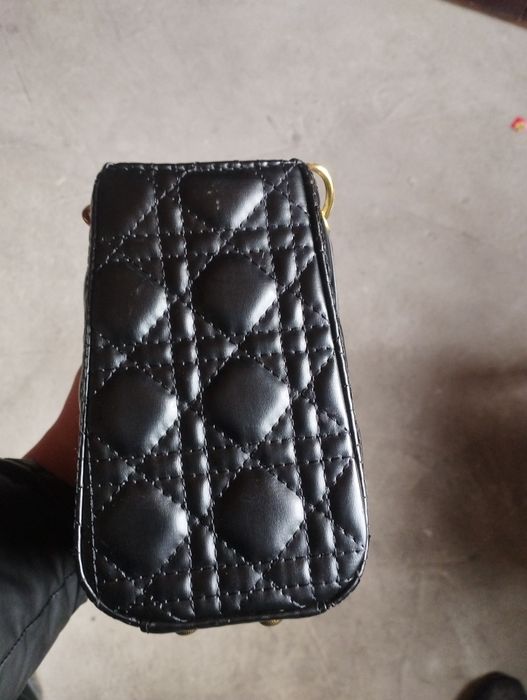 Ayollar sumkasi halati yaxshi