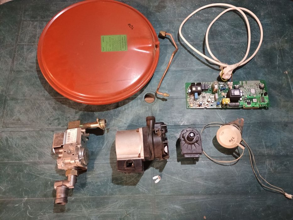 Piese centrală termică Junkers Ceraclass Midi Bosch 24 kW, valvă gaz