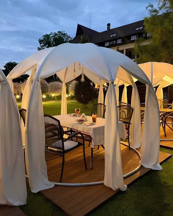 Inchiriere Mese, Scaune, Igloo-uri, Decoratiune si Transport Logistica
