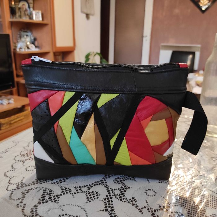 Несесери и ранички