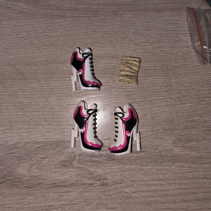 Аксессуары для кукол Монстер хай