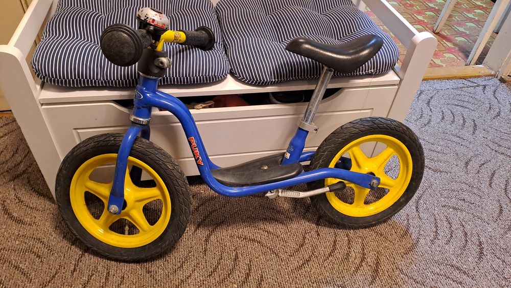 Vând bicicletă fără pedale