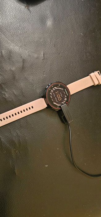 Ceas smartwatch Garmin Forerunner 235