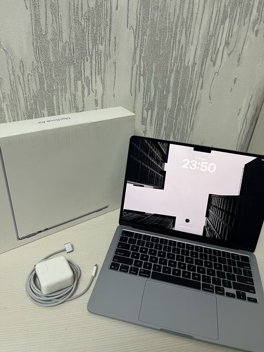 MacBook air m4 2025