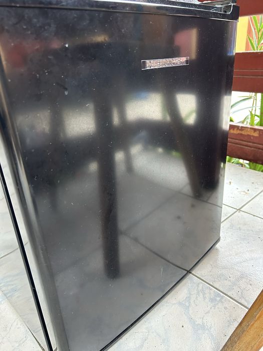 Vand frigider dimensiuni mici