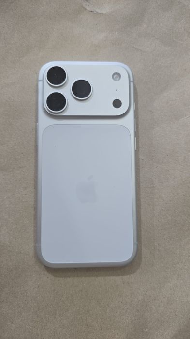 Iphone 17 Pro alb 256gb