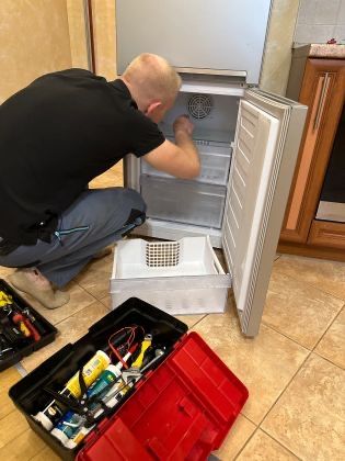 Ремонт Холодильников Морозильников С Гарантией в Алматы Замена Запчаст