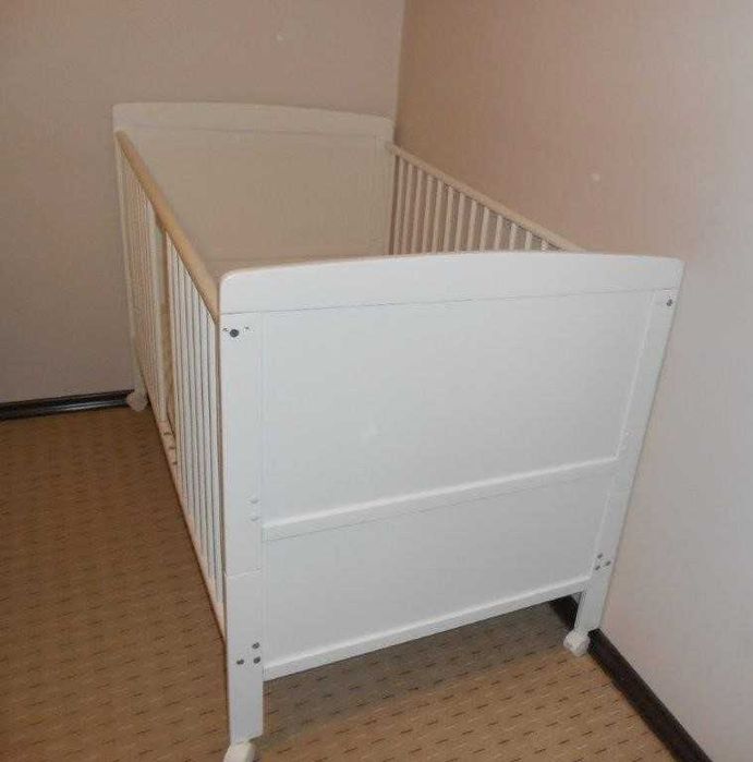 Patut BEBE KIKA + saltea Traumeland