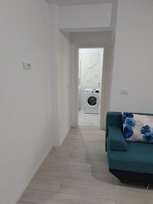 Persoană fizică închirieze apartament 340 euro