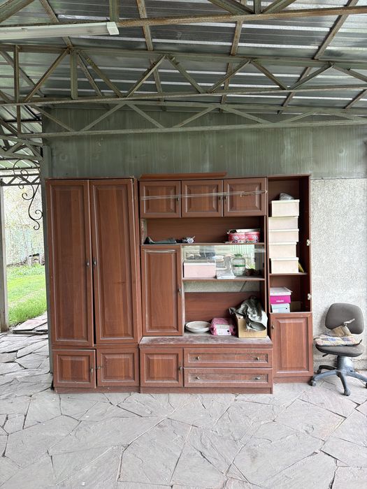 Сервант, шкаф, шифонер!