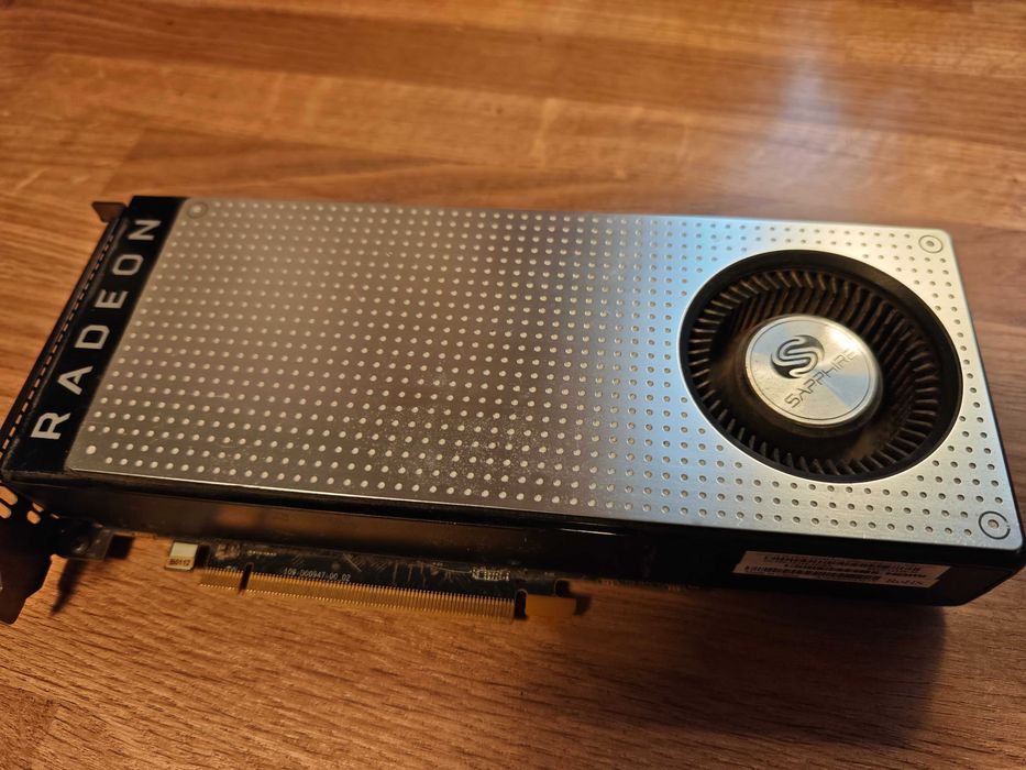 Placa video Sapphire Nitro+ Radeon Rx 470 4gb