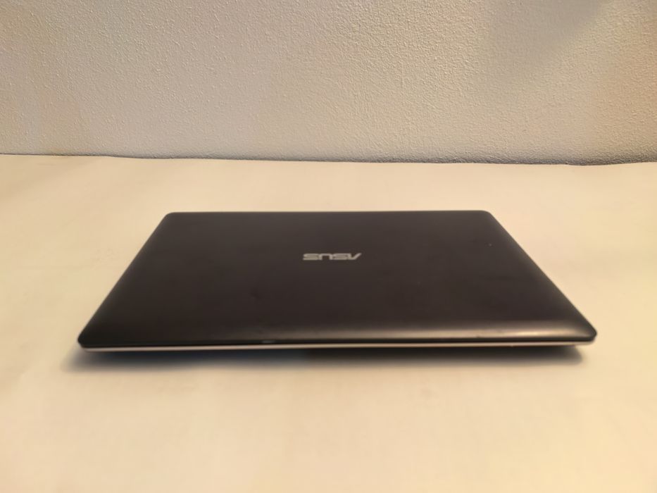 Laptop Asus slim S200E ecran cu touch Intel Celeron 1.50 GHz SSD 128GB 4 GB RAM  windows 11 Pro instalat carcasa aluminiu