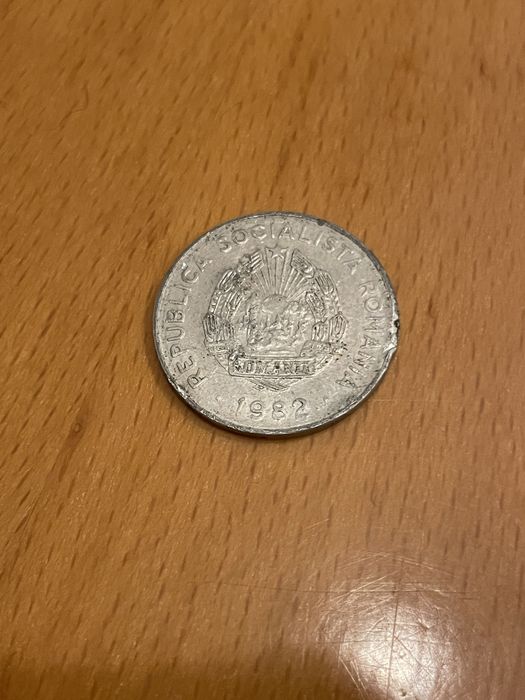 Moneda 25 bani una 1966 doua 1982