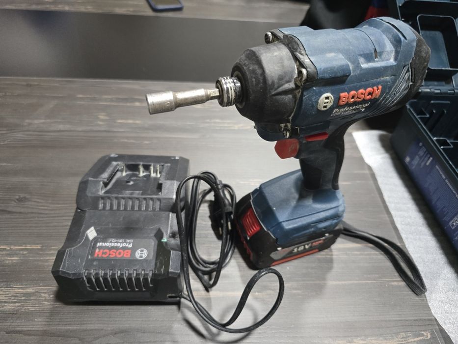 Гайковёрт Bosch GDR 180-LI