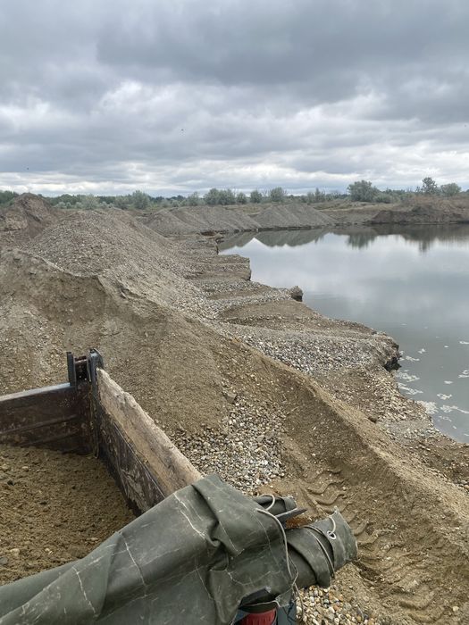 Гравий отсев песок глина