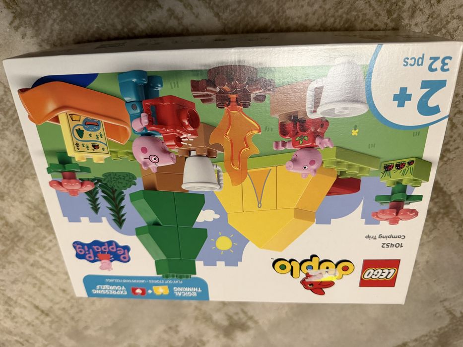 Lego Peppa Pig, Excursie cu cortul