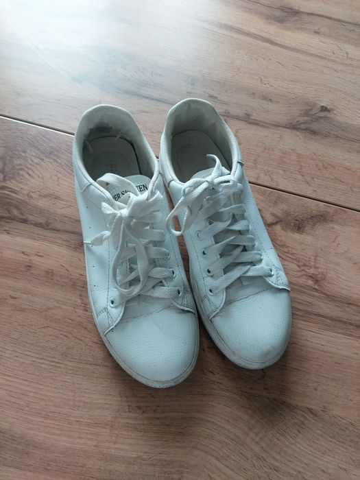 Продам кеды женские