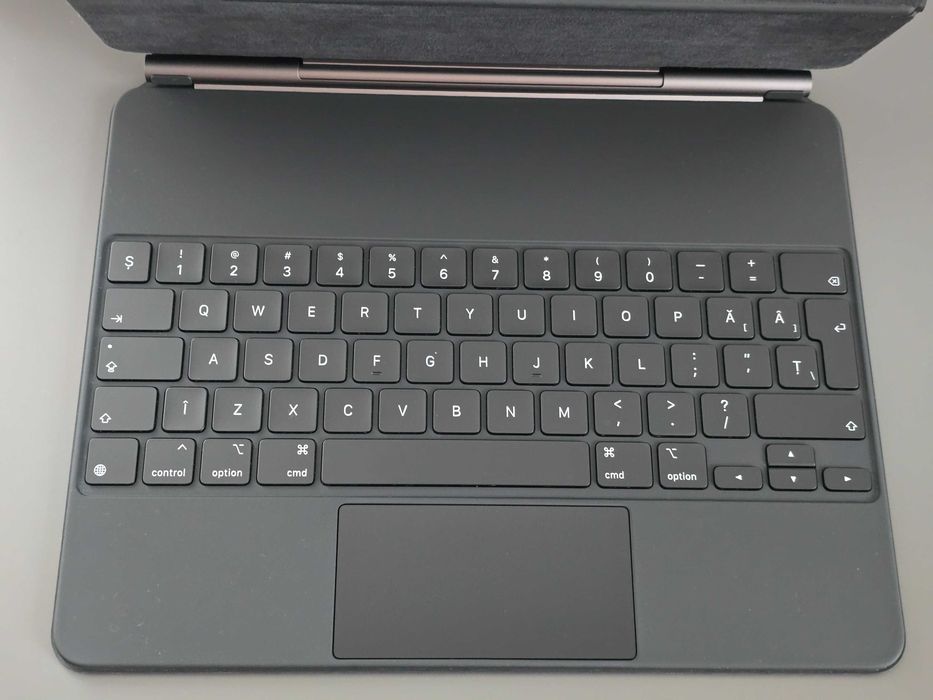 Tastatura Apple Magic Keyboard, Ipad Pro 12,9; Air 13 M2, M3
