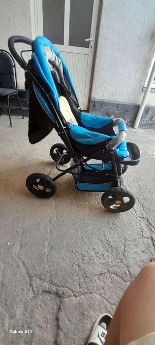 Коляска прогулочная